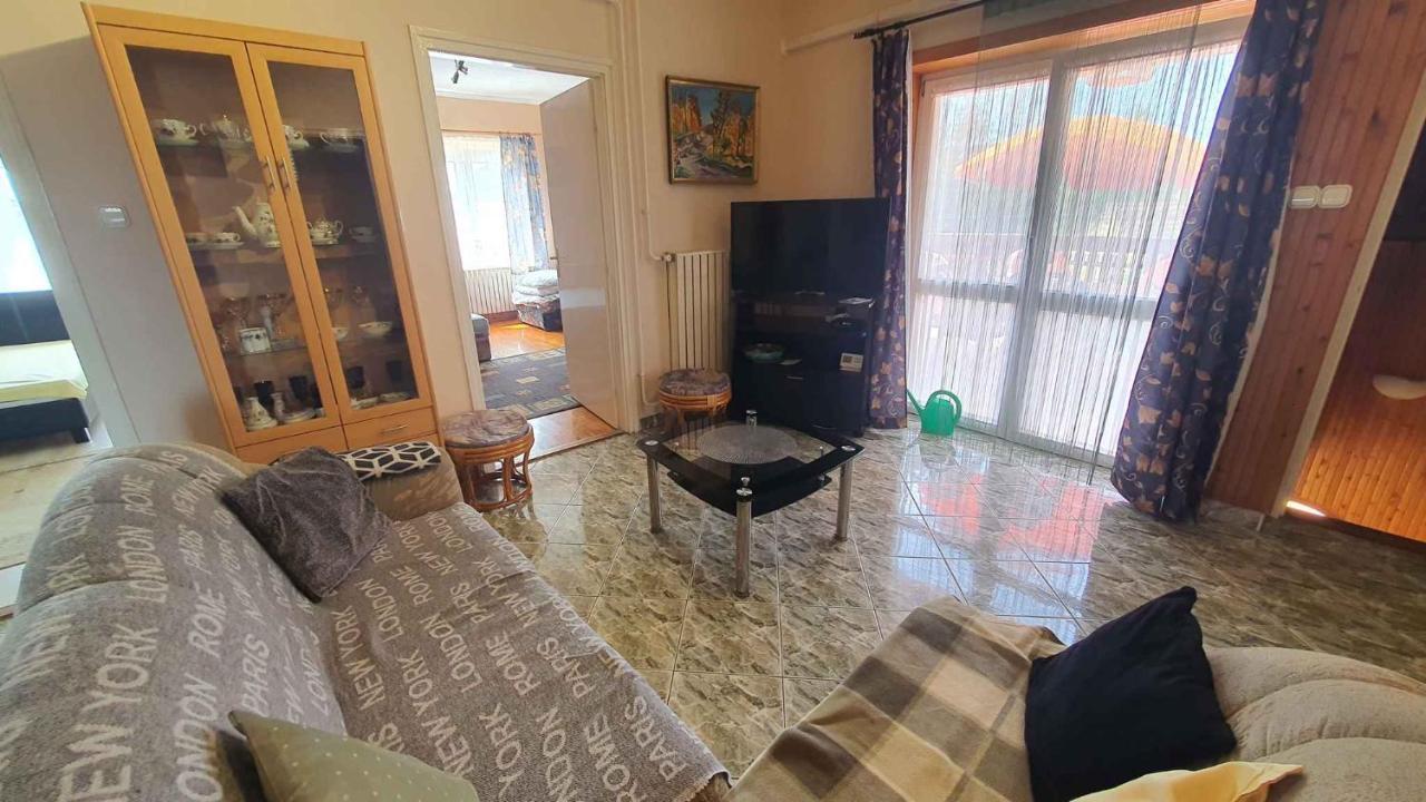 Apartments In Balatonlelle 43115 ภายนอก รูปภาพ