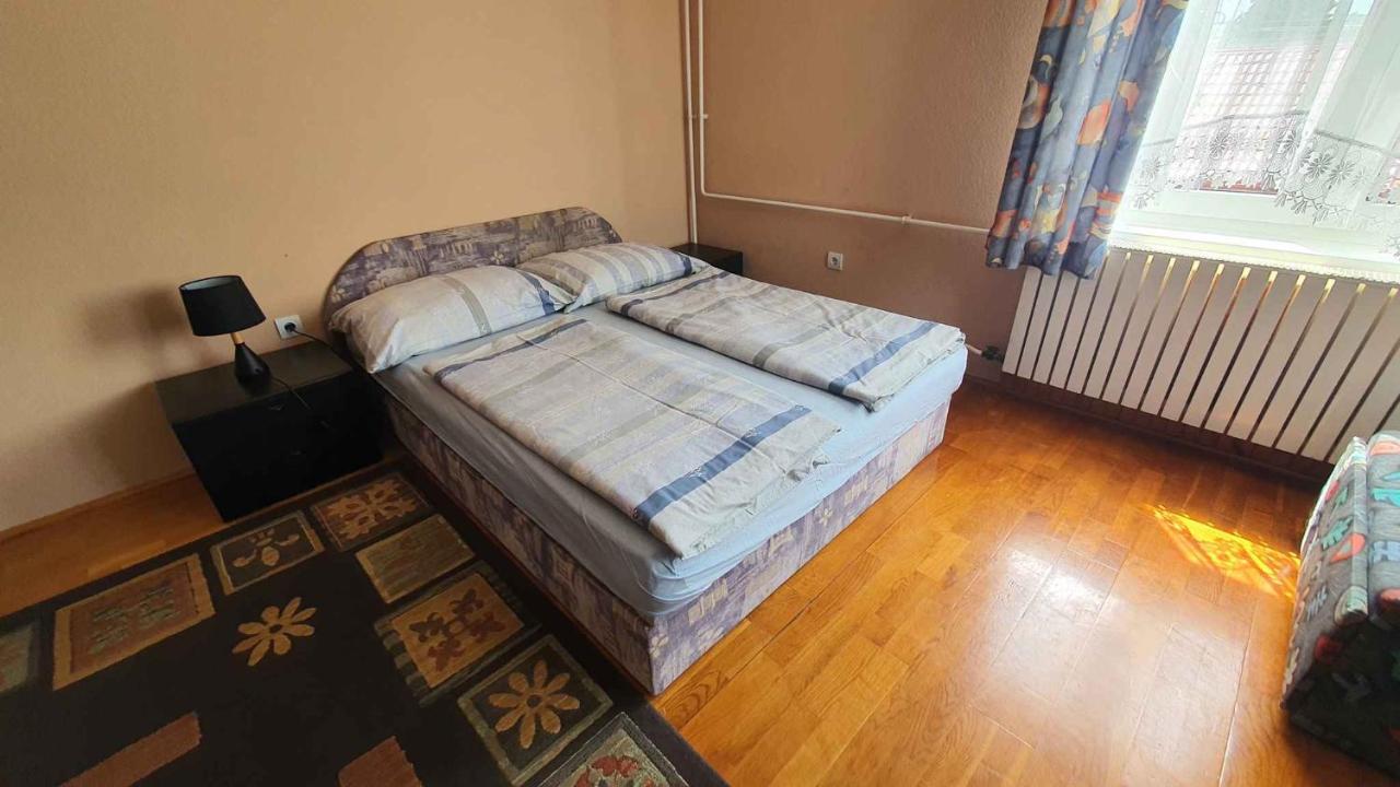 Apartments In Balatonlelle 43115 ภายนอก รูปภาพ