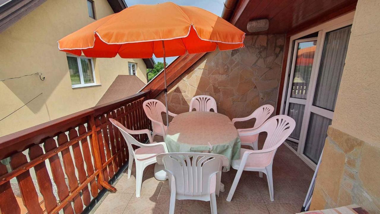 Apartments In Balatonlelle 43115 ภายนอก รูปภาพ