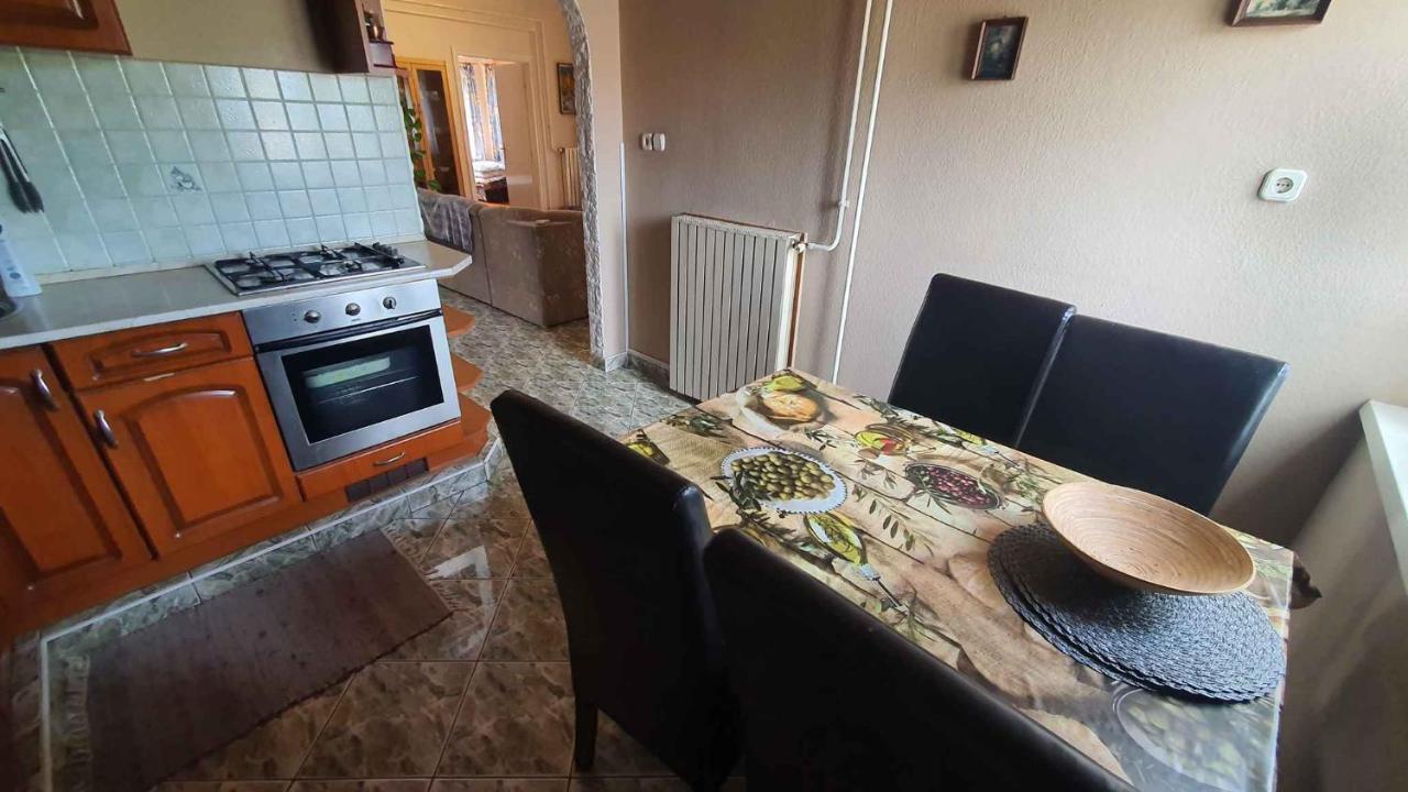 Apartments In Balatonlelle 43115 ภายนอก รูปภาพ