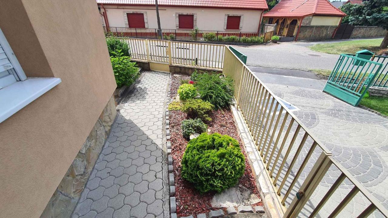 Apartments In Balatonlelle 43115 ภายนอก รูปภาพ